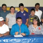 Daniel Garza signing